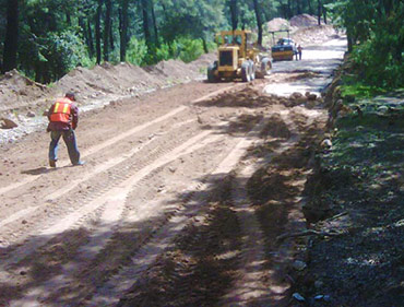 Construccion de Camino El Pinal Municipio el cuetro JUNTA DE CAMINOS MICHOACAN